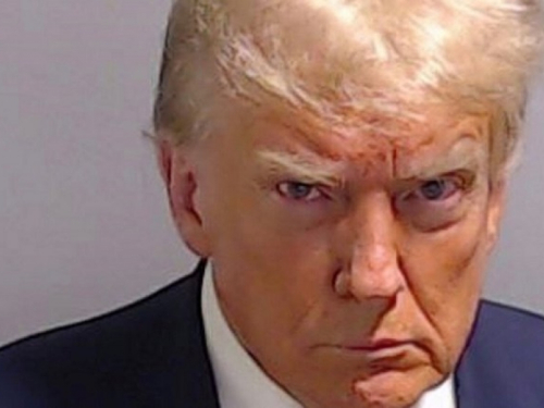 Trump uhićen pa pušten uz jamčevinu