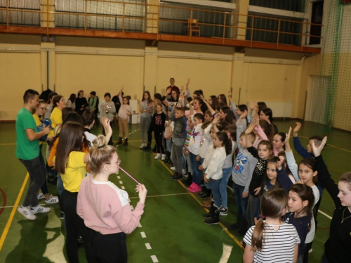 FOTO/VIDEO: Dječji zbor župe Prozor dva dana u Lašvanskoj dolini