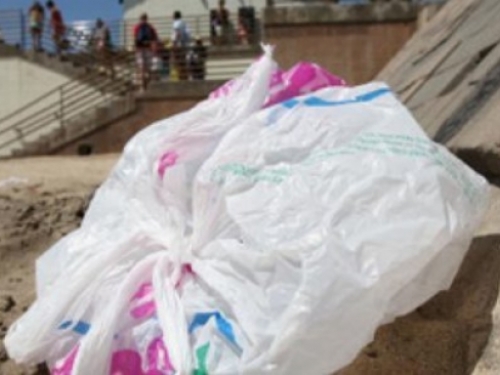 Kalifornija zabranila plastične vrećice