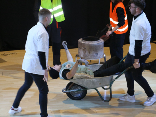 FOTO: Valentinovo u Prozoru - Maturanti priredili nezaboravnu večer