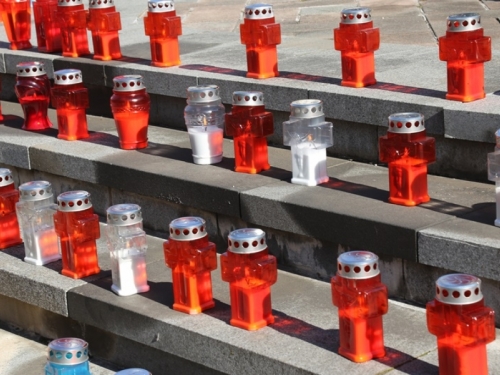 NAJAVA: Paljenje svijeća za žrtve Vukovara i Škabrnje u Prozoru