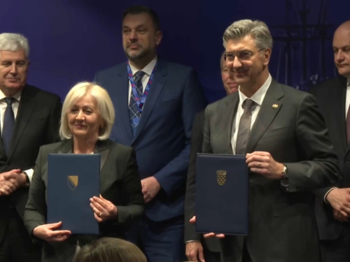 Potpisan sporazum o Južnoj plinskoj interkonekciji: BiH se spaja na LNG terminal na Krku