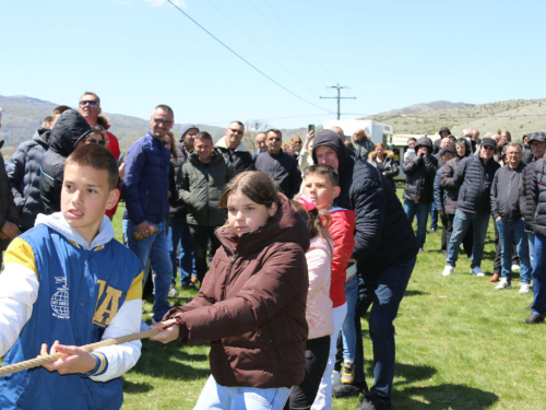 FOTO: Druženje Rumbočana i sv. misa na Zahumu