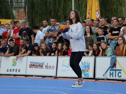 FOTO: Ekipa ''Ba.Riba'' pobjednik 20. Streetball Rama 2022.