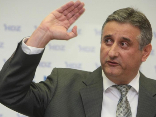 Karamarko podnosi ostavku na mjesto prvog potpredsjednika Vlade RH