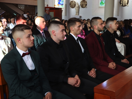 FOTO/VIDEO: Matura 2024. - Defile mladosti na ulicama Prozora