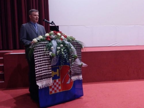FOTO: U Bjelovaru održana promocija filma 'Oteto djetinjstvo'