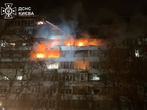 Zelenski poslao dramatično upozorenje. Rusi par sati poslije silovito napali Kijev