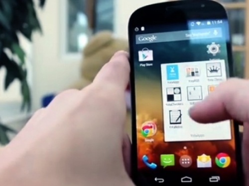 VIDEO: Mobitel sa dva ekrana!