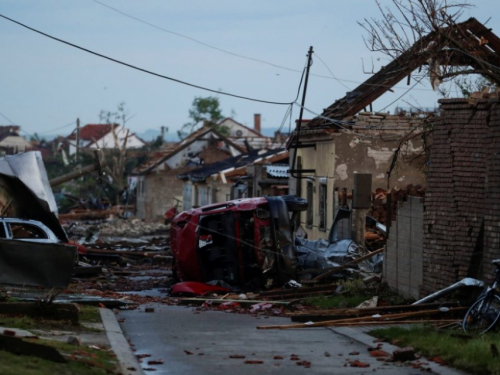 Razoran tornado pogodio Češku: Sve je sravnjeno sa zemljom, više od 200 ozlijeđenih