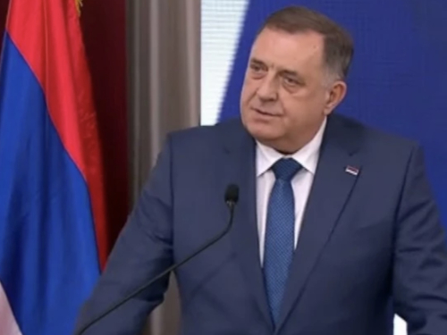 Dodik zbog graničnog prijelaza Gradiška: ''Nemate pravo zagorčavati život ljudima''