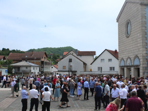 FOTO: Vanjska proslava patrona župe Prozor