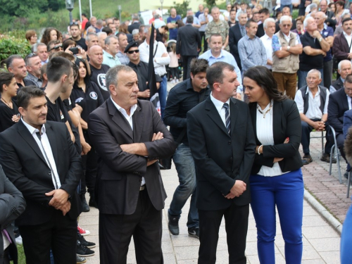 FOTO/VIDEO: Na Uzdolu obilježena 23. obljetnica stravičnog pokolja nad Hrvatima