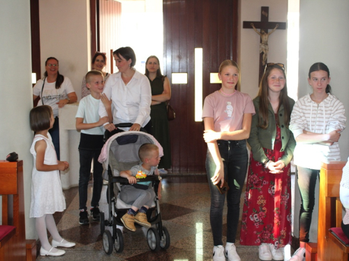 FOTO: U Prozoru održan 18. festival duhovne glazbe ''Djeca pjevaju Isusu''