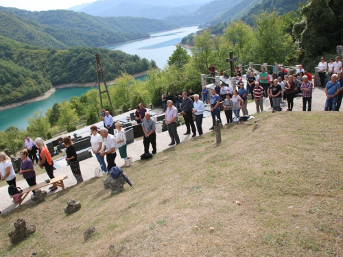 FOTO: Obilježena 28. obljetnica stradanja Hrvata na Hudutskom