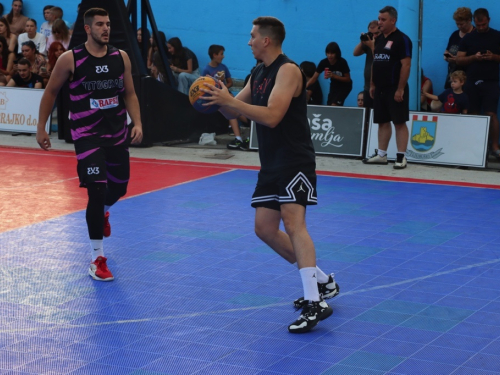 FOTO: Tim ''GOLD UNIST'' iz Splita pobjednik 21. Streetball Rama - Davor Ivančić Dačo