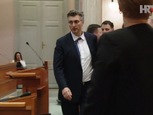 Pogledajte trenutak kad je Plenković krenuo na Grmoju