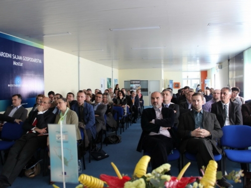 Konferencija „Razvojem softvera do razvoja regije“ na SIT-u 2014.