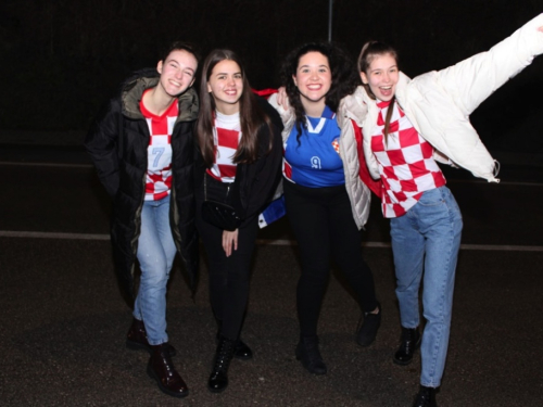 FOTO/VIDEO: Veliko slavlje u Prozoru nakon pobjede 'Vatrenih'