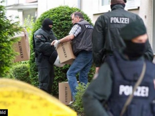 Njemački parlament usvojio strožije mjere koje olakšavaju deportaciju migranata