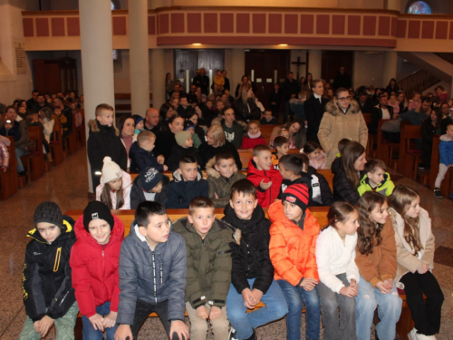 FOTO: Sv. Nikola posjetio župu Prozor