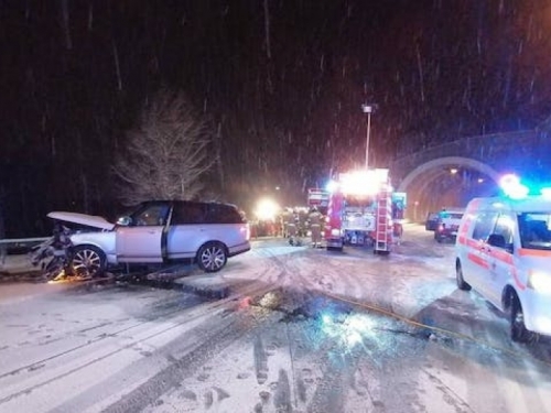 Snježni kaos u dijelovima Salzburga: U prometnoj nesreći poginula žena