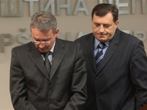 Za Dodikovu glavu nudi 100 000 eura, a za Bosićevu 20 000