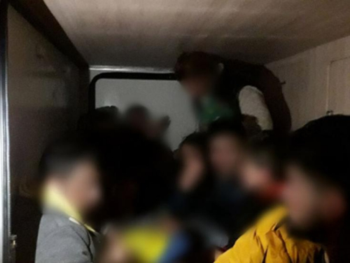 Policija spasila život 12 migranata