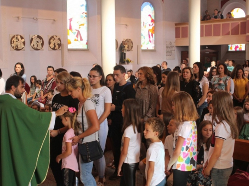 FOTO: Sv. Misa za početak nove školske godine u župi Prozor