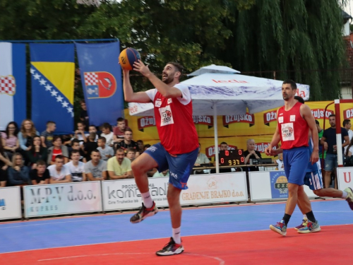 FOTO: Ekipa ''Ba.Riba'' pobjednik 20. Streetball Rama 2022.