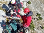 Helikopter Oružanih snaga BiH uspješno evakuirao unesrećenog planinara
