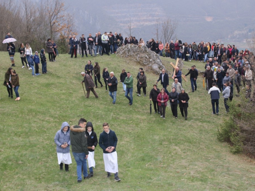 FOTO: Ramski put križa na brdo Gračac