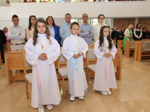 FOTO: Prva pričest u župi Rumboci