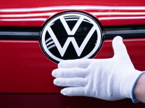 Volkswagen ulaže do milijardu eura u umjetnu inteligenciju