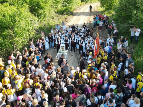 FOTO: Jedinstveni događaj na Pidrišu - stigle moći sv. Ante