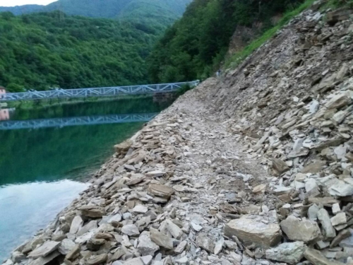 FOTO: Uređeno odmorište i plaža Gračac