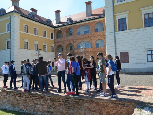 FOTO: Učenici OŠ Fra Jeronima Vladića posjetili Vukovar