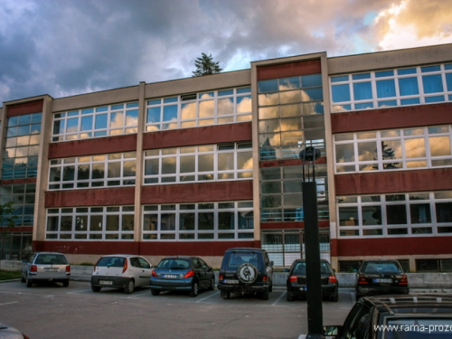 Vijeće roditelja OŠ Marka Marulića traži hitno sazivanje izvanredne sjednice OV Prozor-Rama