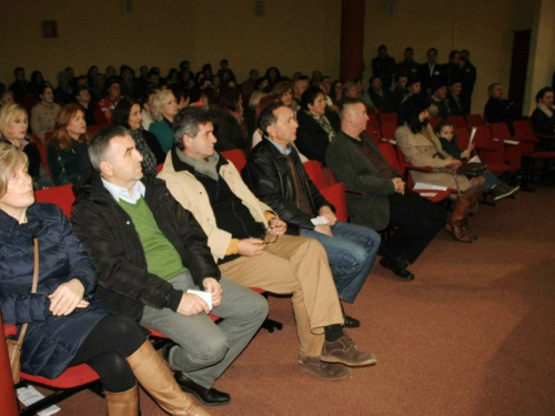 FOTO: Koncert Međureligijskog zbora "Pontanima" u Prozoru