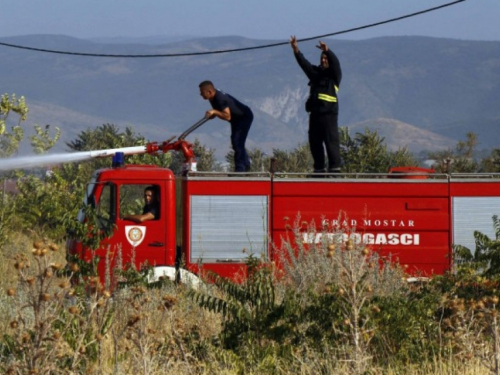 U HNŽ-u zabilježeno devet požara, u Varvari gorila pušnica