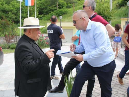 UZDOL: Otkriven spomenik poginulim braniteljima i obilježen Dan 3. bojne brigade Rama