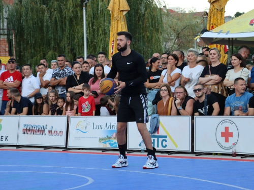 FOTO: Ekipa ''Ba.Riba'' pobjednik 20. Streetball Rama 2022.