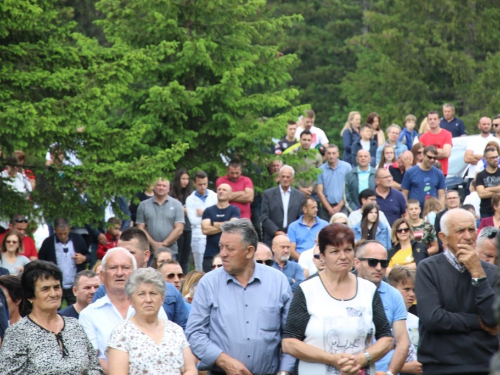 FOTO/VIDEO: Tisuće vjernika na Kedžari proslavilo Divin dan