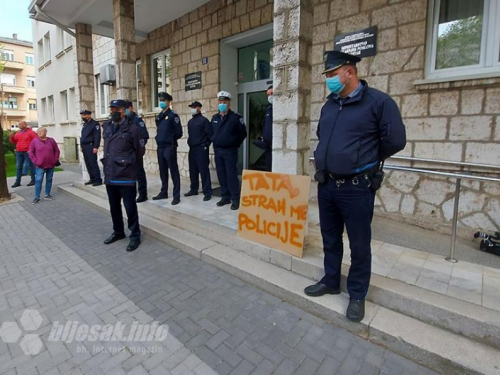 Prosvjedi zbog premlaćivanja Slavena Blaževića