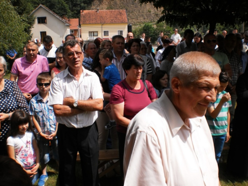 FOTO: Vanjska proslava sv. Ante u župi Gračac