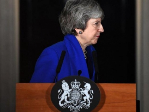 May: Biramo između izlaska sa sporazumom i odustajanja od Brexita