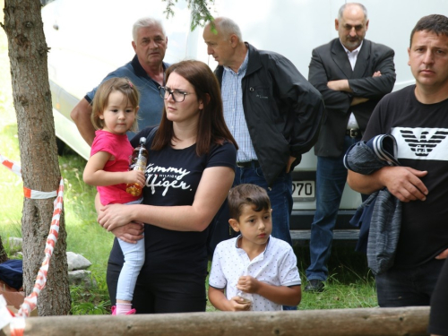 FOTO/VIDEO: Tisuće vjernika na Kedžari proslavilo Divin dan