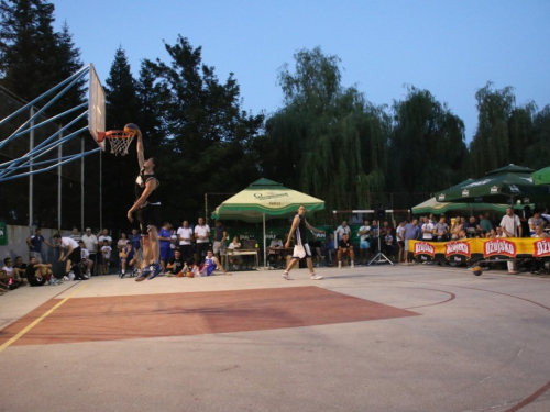 FOTO: ''General Vasilije Mitu'' iz Zagreba pobjednik 15. Streetball Rama