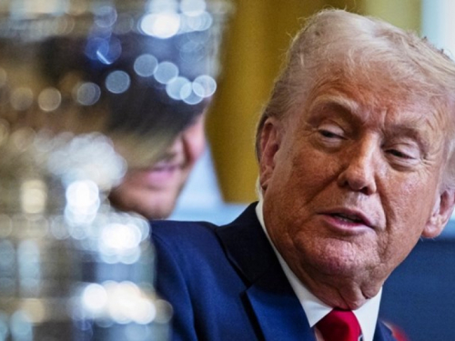 Trump želi svesti iranski izvoz nafte na nulu: ''Spreman sam razgovarati''