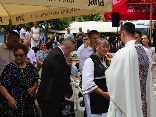FOTO: Mlada misa vlč. Marina Petrovića u župi Prozor